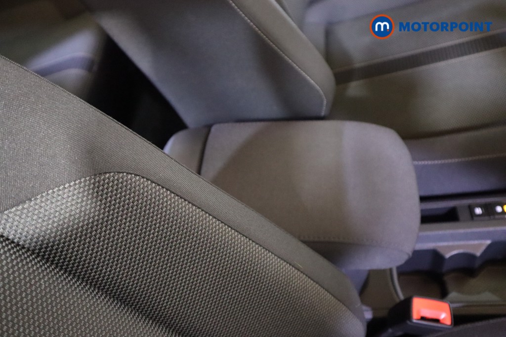 Used Volkswagen T-Roc 2022 for sale - 77653945: Photo 32