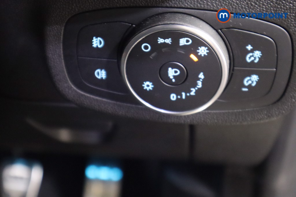 Used Ford Fiesta 2018 for sale - 76603615: Photo 25