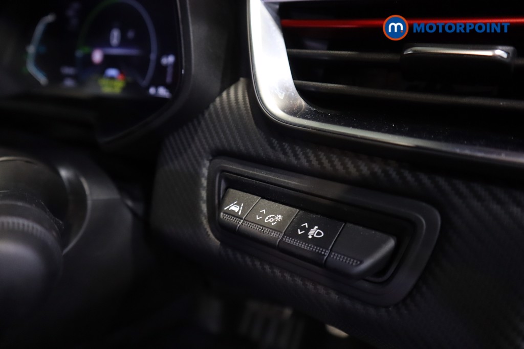 Used Renault Clio 2021 for sale - 76969295: Photo 12