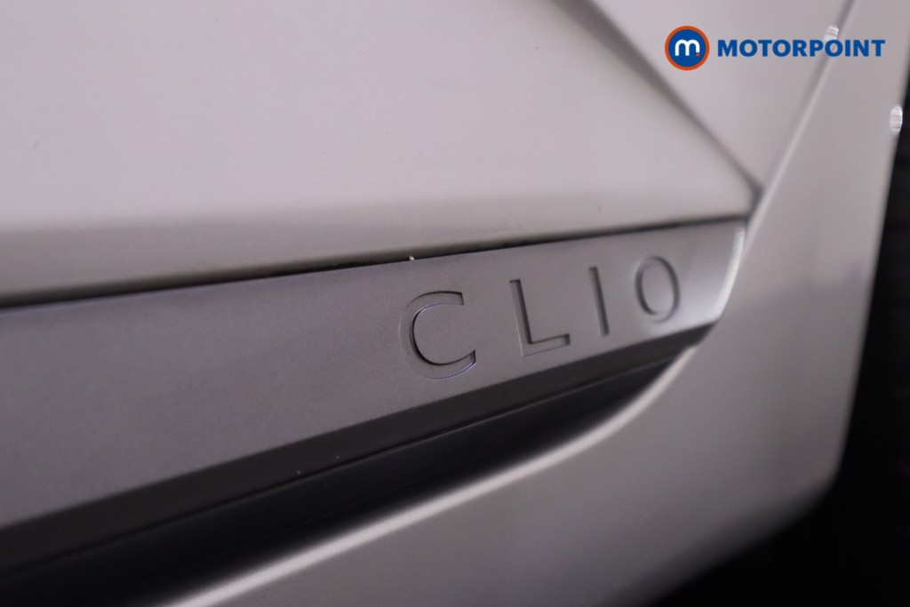 Used Renault Clio 2021 for sale - 76969295: Photo 49