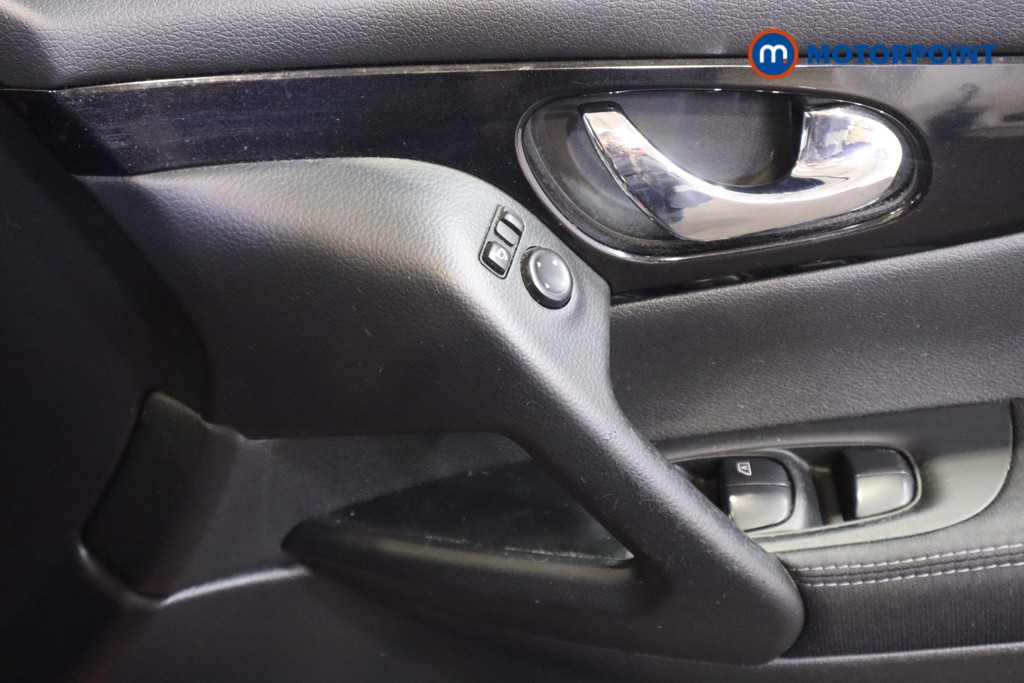 Used Nissan Qashqai 2016 for sale - 76856968: Photo 18