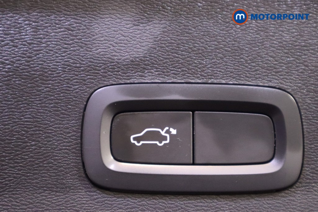 Used Volvo XC40 2022 for sale - 77262325: Photo 22