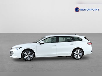 Used Volkswagen Passat 2025 for sale - 79312500: Photo