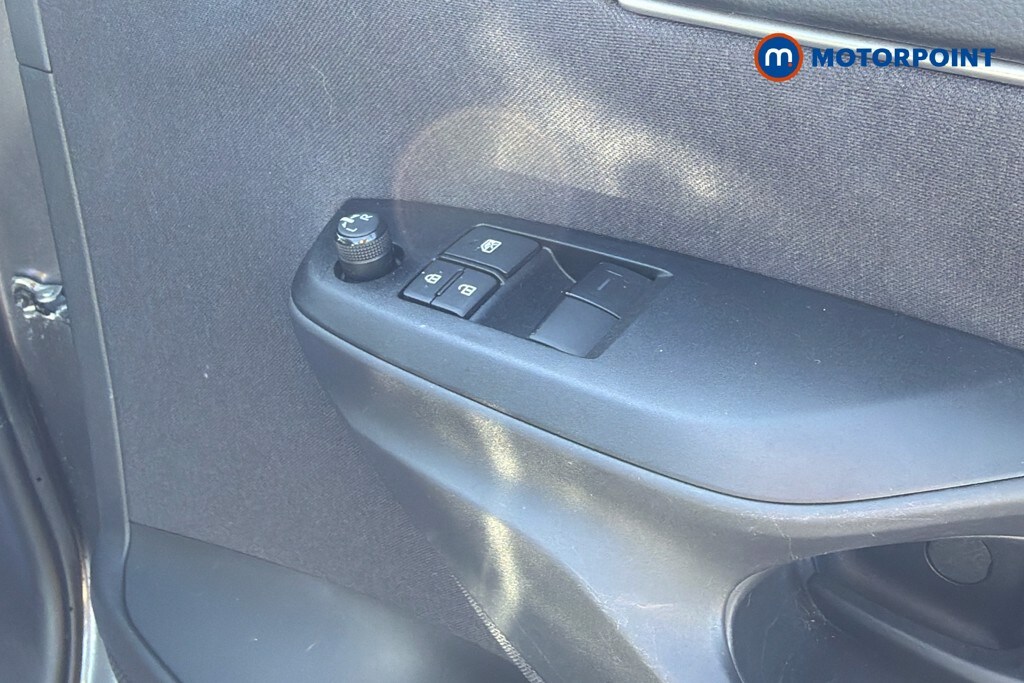 Used Toyota Yaris 2022 for sale - 78123530: Photo 21