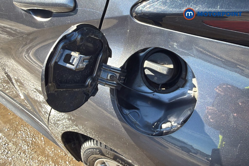 Used Toyota Yaris 2022 for sale - 78123530: Photo 29