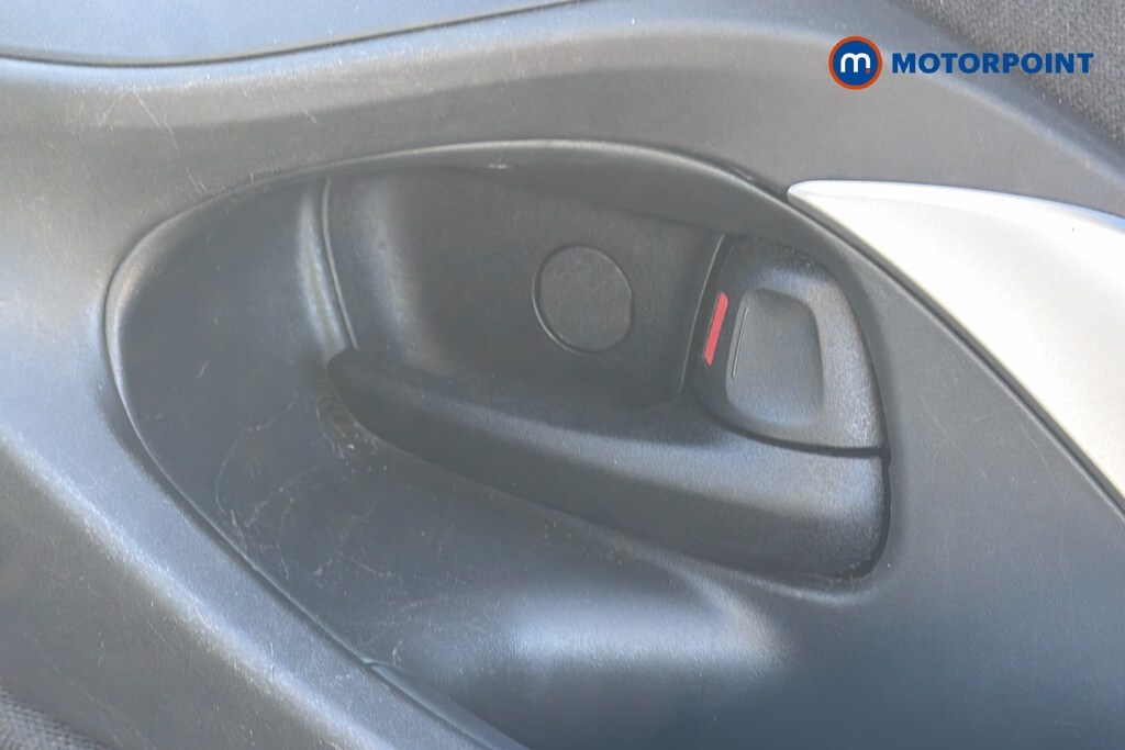 Used Toyota Yaris 2022 for sale - 78123530: Photo 30