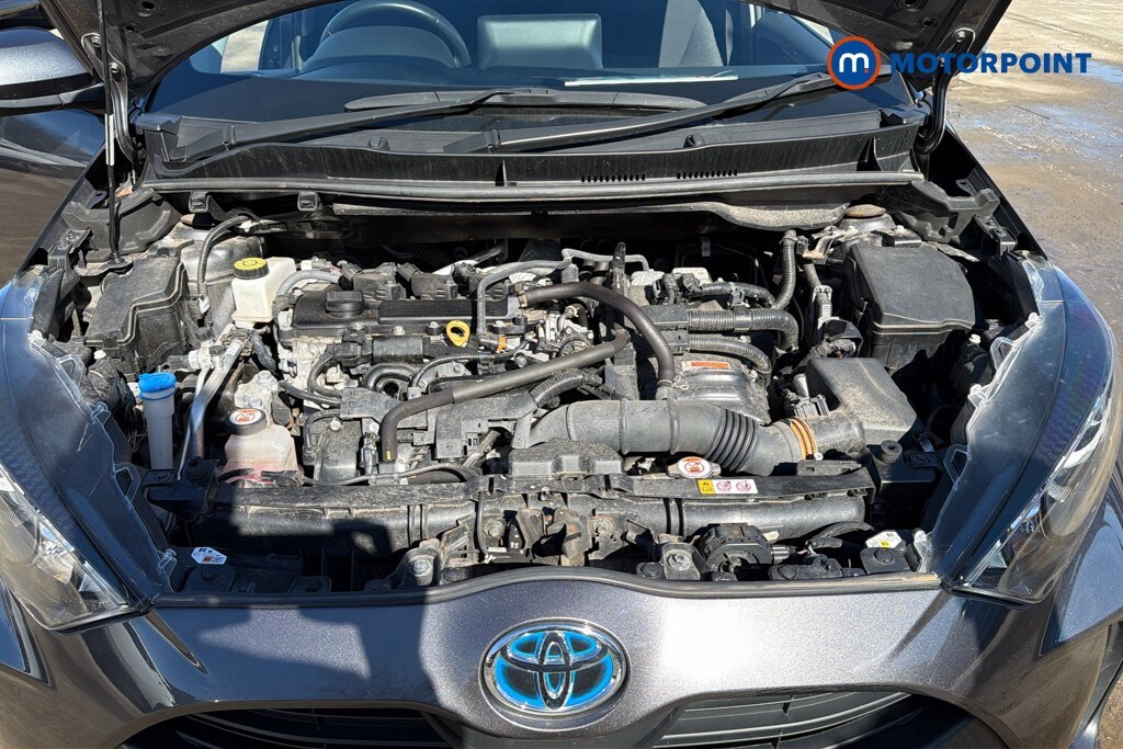 Used Toyota Yaris 2022 for sale - 78123530: Photo 38