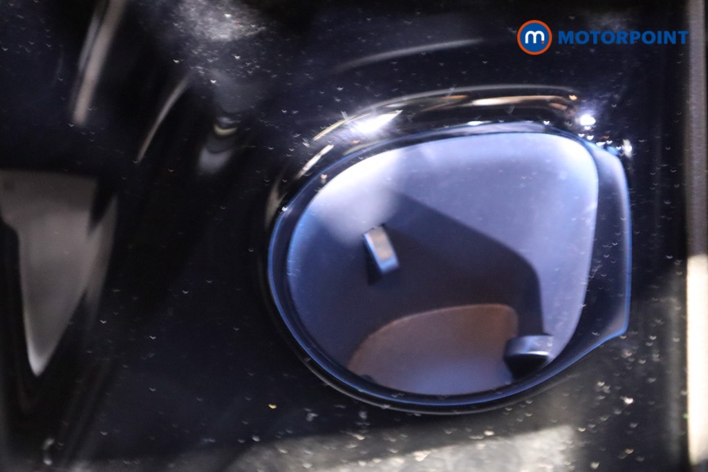 Used Toyota C-HR 2021 for sale - 76767304: Photo 34