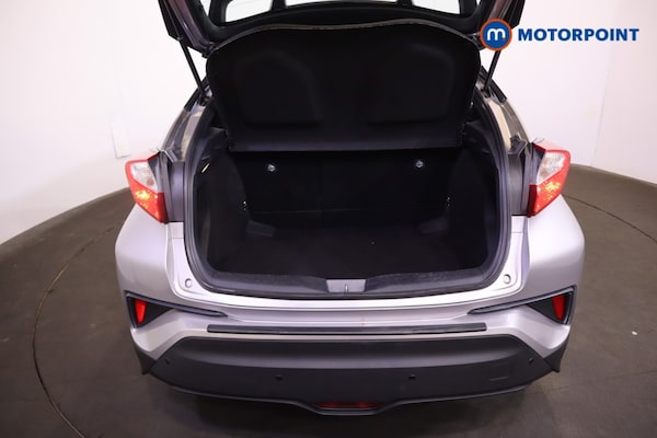 Used Toyota C-HR 2019 for sale - 76162377: Photo 16