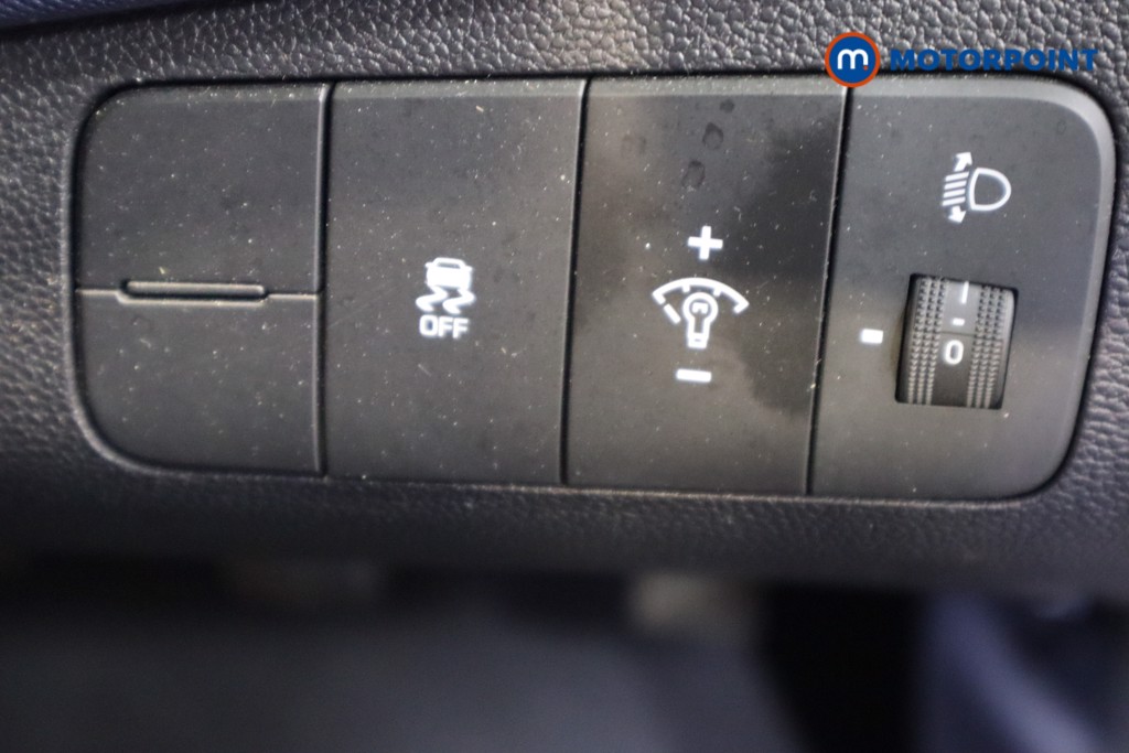Used Hyundai i10 2017 for sale - 76355765: Photo 24