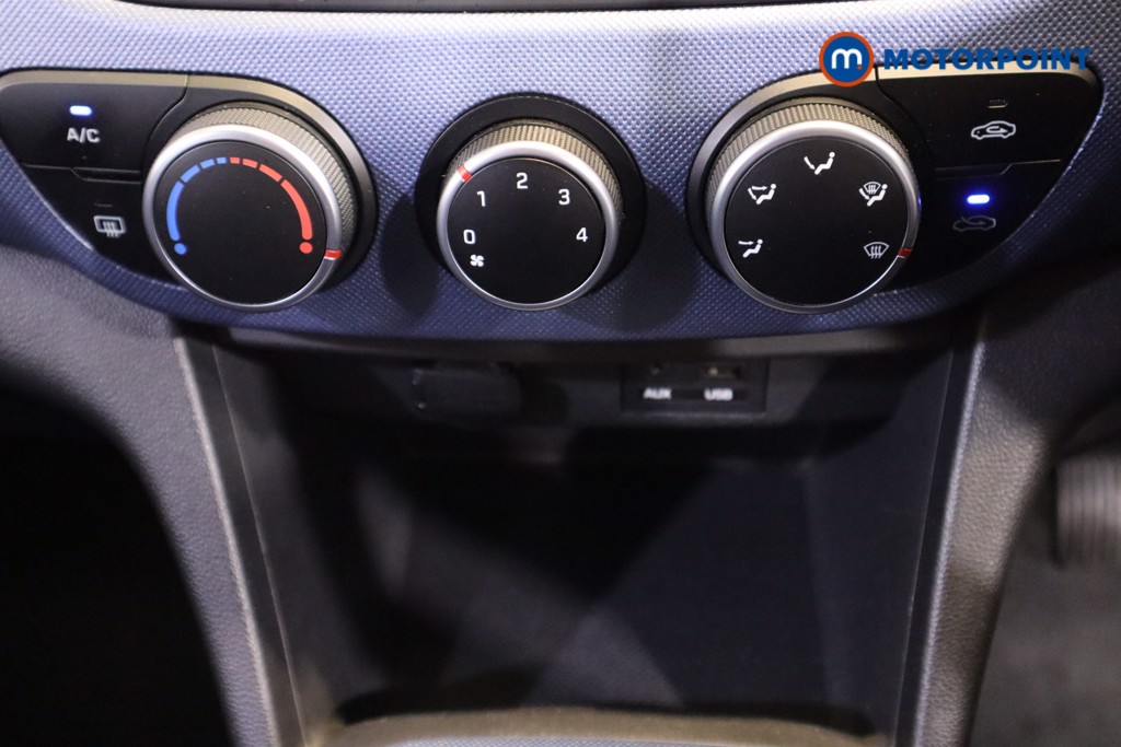 Used Hyundai i10 2017 for sale - 76355765: Photo 28