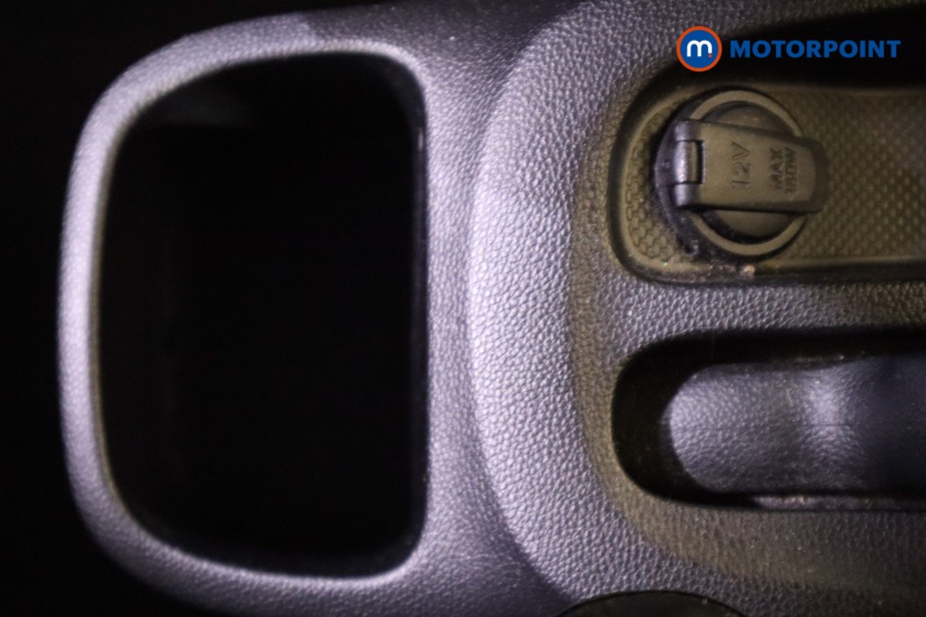 Used Hyundai i10 2017 for sale - 76355765: Photo 30