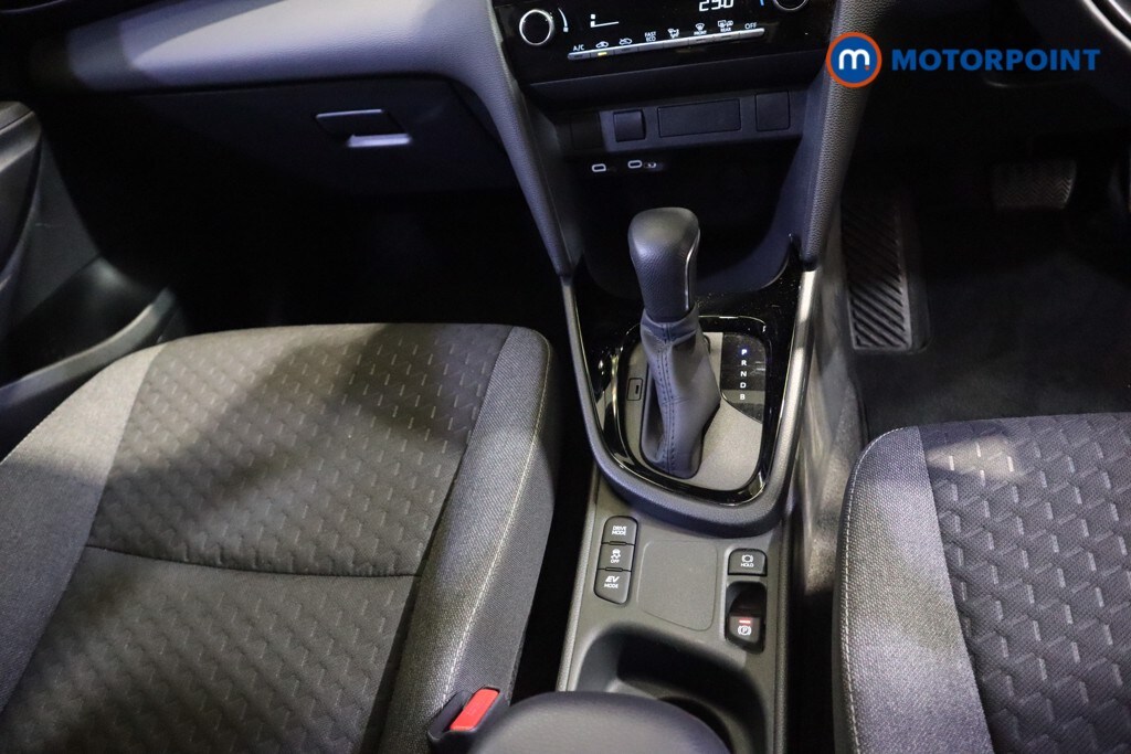 Used Toyota Yaris Cross 2024 for sale - 77579177: Photo 14