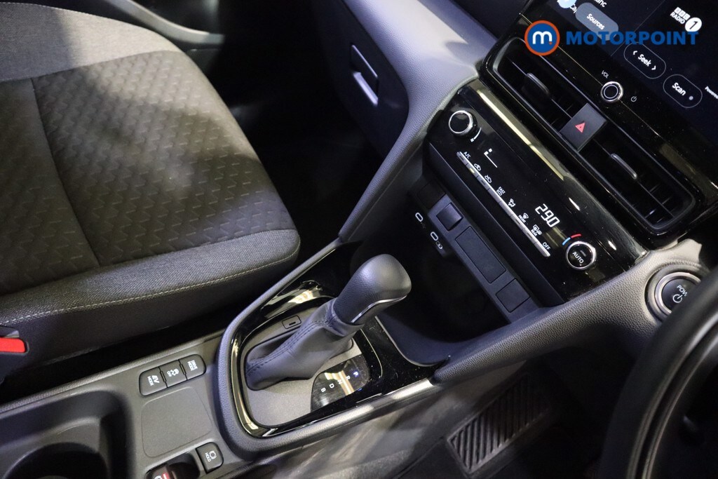 Used Toyota Yaris Cross 2024 for sale - 77579177: Photo 15