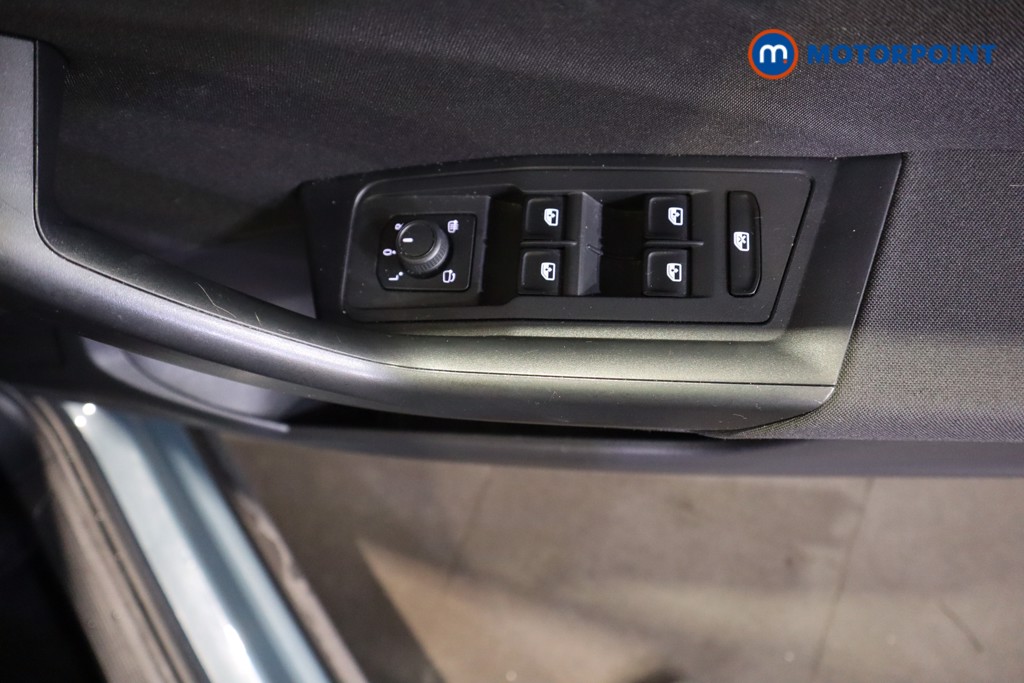 Used Volkswagen T-Roc 2022 for sale - 77845833: Photo 24