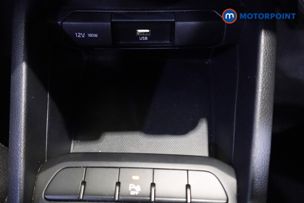 Used Kia Stonic 2022 for sale - 76697233: Photo 29