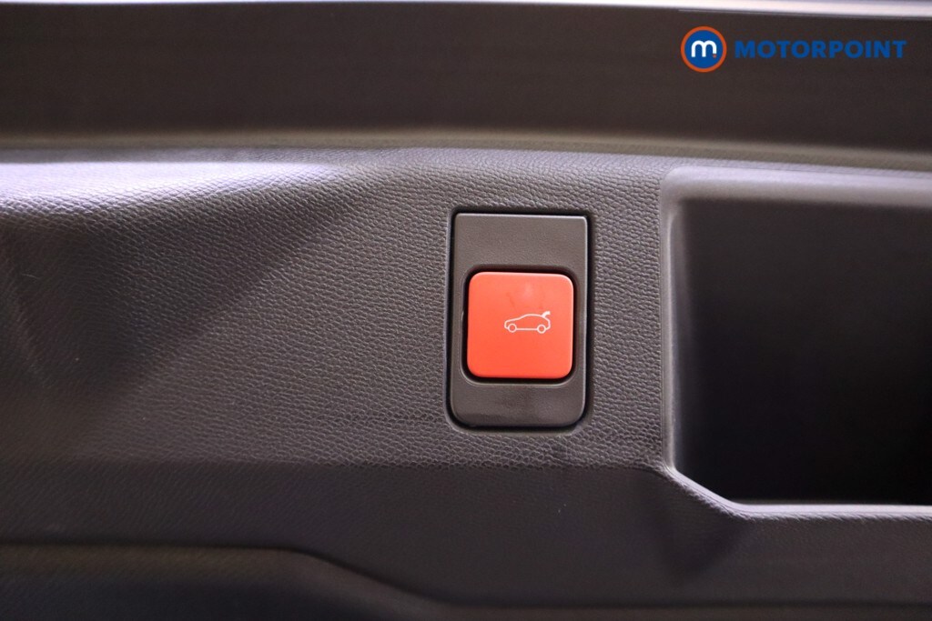 Used Peugeot 5008 2025 for sale - 77500622: Photo 28