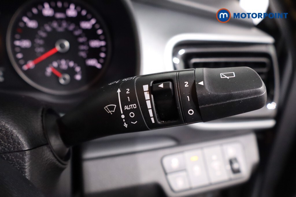 Used Kia Stonic 2023 for sale - 78089428: Photo 23