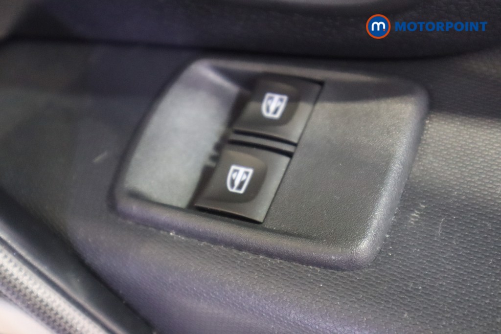 Used Dacia Sandero Stepway 2019 for sale - 77207905: Photo 15