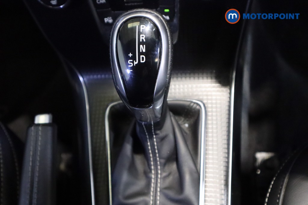 Used Volvo V40 2018 for sale - 77747238: Photo 13