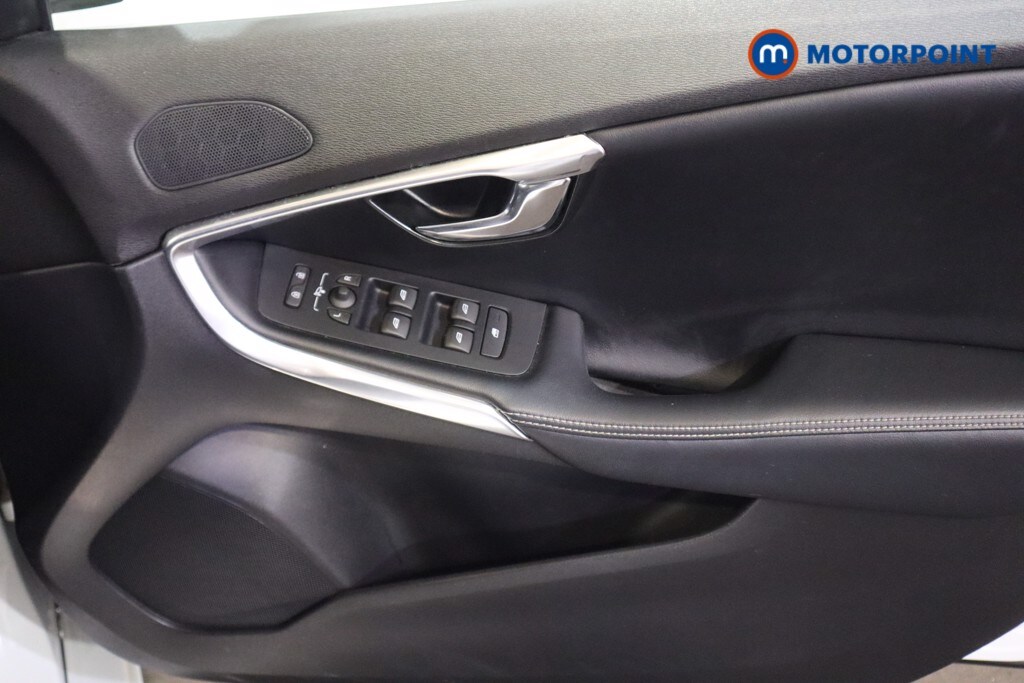 Used Volvo V40 2018 for sale - 77747238: Photo 21