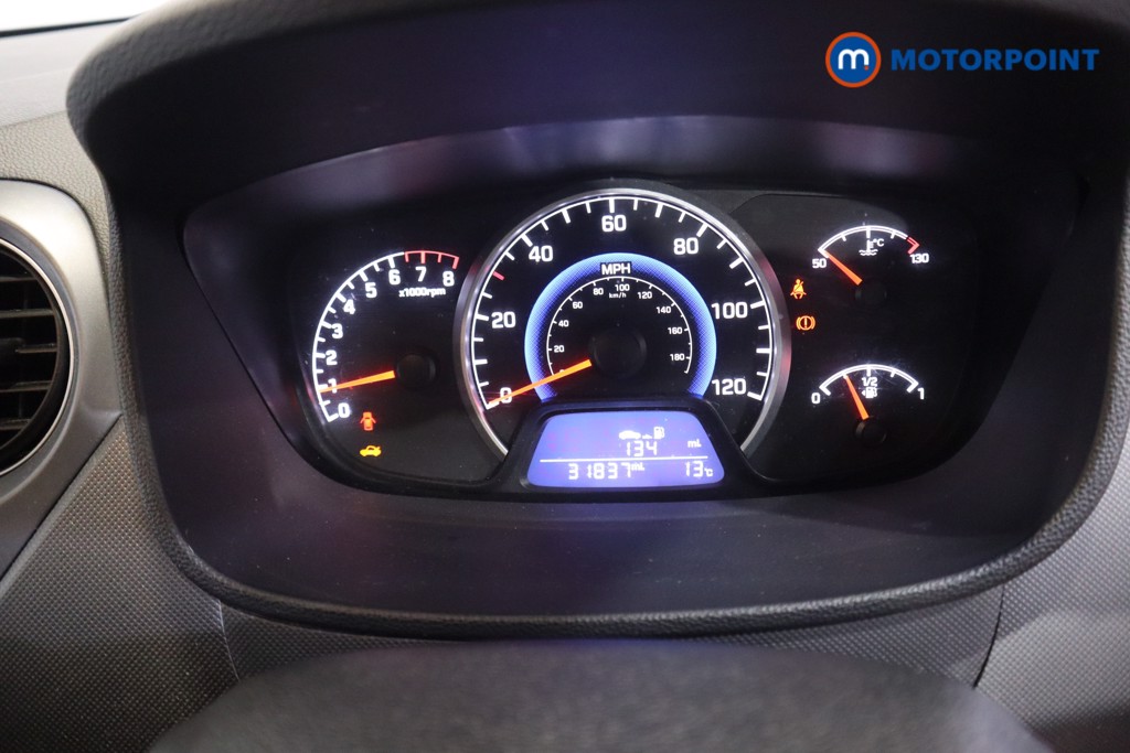 Used Hyundai i10 2019 for sale - 76557578: Photo 12