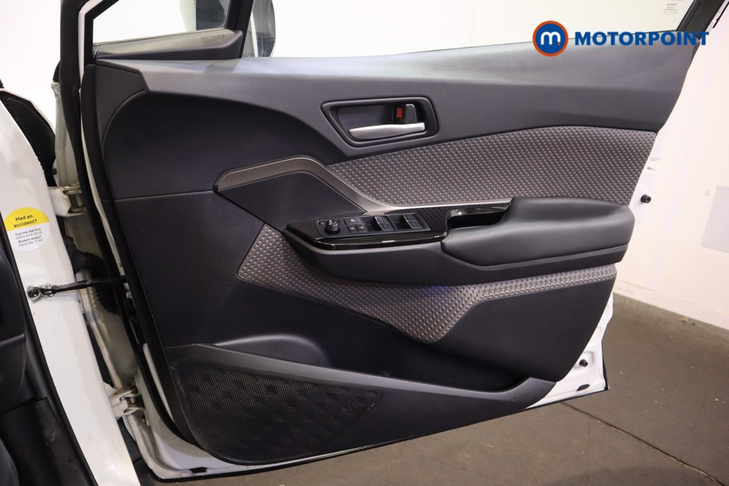 Used Toyota C-HR 2020 for sale - 78043024: Photo 30