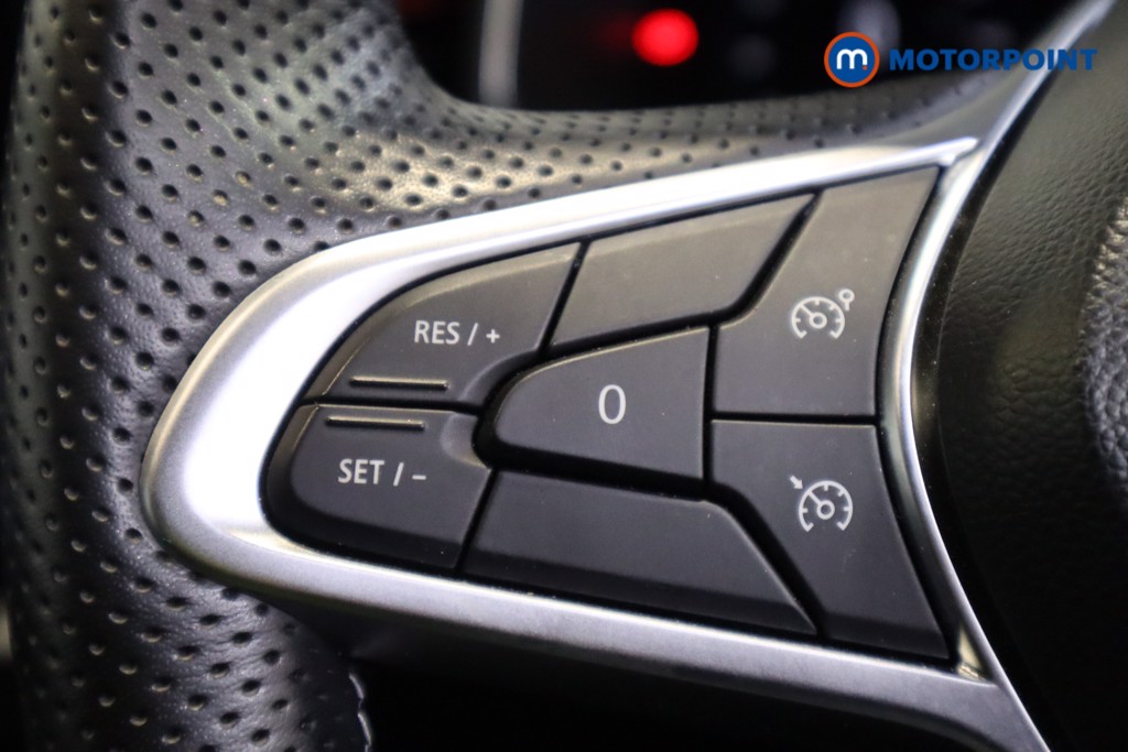 Used Renault Clio 2023 for sale - 76797332: Photo 22