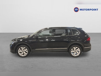 Used Volkswagen Tiguan Allspace 2023 for sale - 79597034: Photo