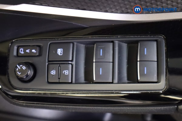 Used Toyota C-HR 2020 for sale - 76222851: Photo 22