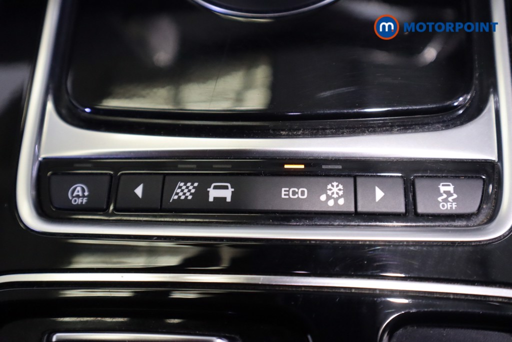 Used Jaguar XE 2018 for sale - 77932274: Photo 30