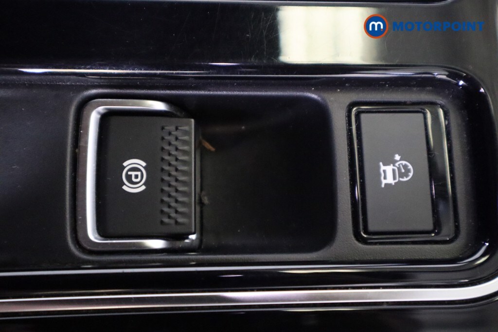 Used Jaguar XE 2018 for sale - 77932274: Photo 32