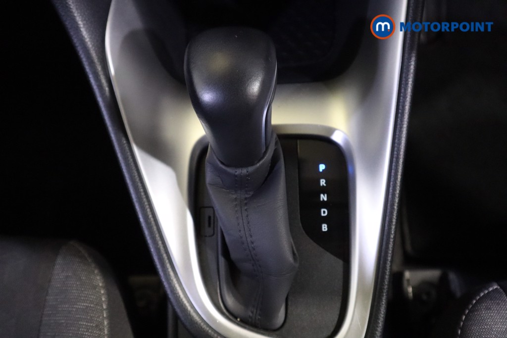 Used Toyota Yaris 2021 for sale - 76491382: Photo 13