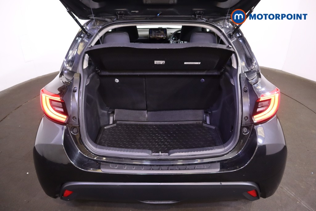 Used Toyota Yaris 2021 for sale - 76491382: Photo 16