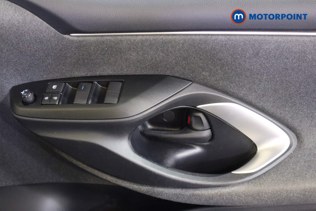 Used Toyota Yaris 2021 for sale - 76491382: Photo 22