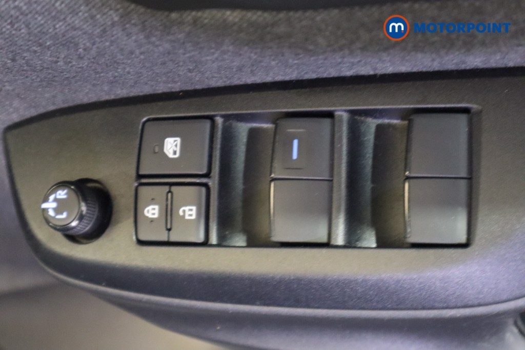 Used Toyota Yaris 2021 for sale - 76491382: Photo 23