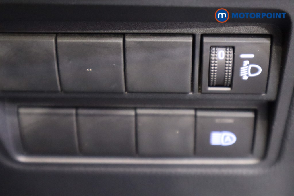 Used Toyota Yaris 2021 for sale - 76491382: Photo 24