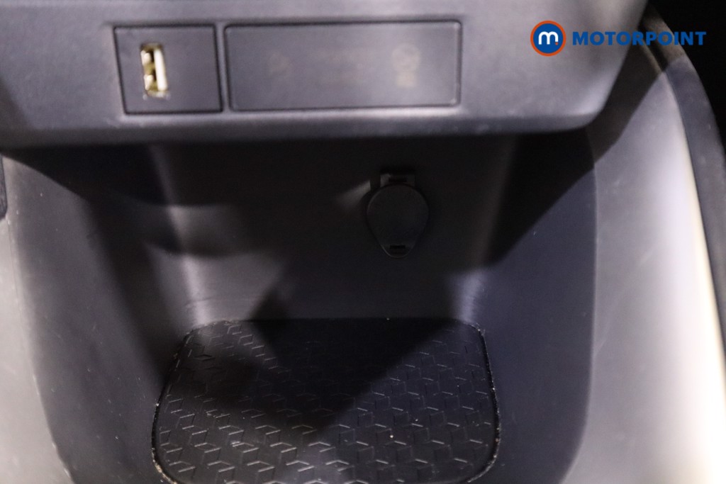 Used Toyota Yaris 2021 for sale - 76491382: Photo 29