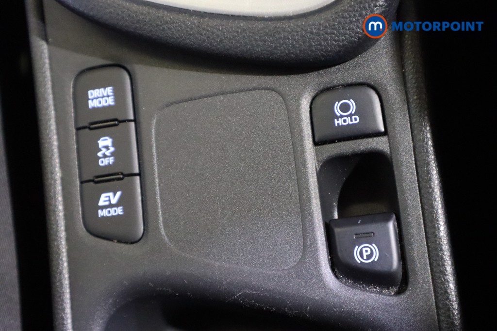 Used Toyota Yaris 2021 for sale - 76491382: Photo 30