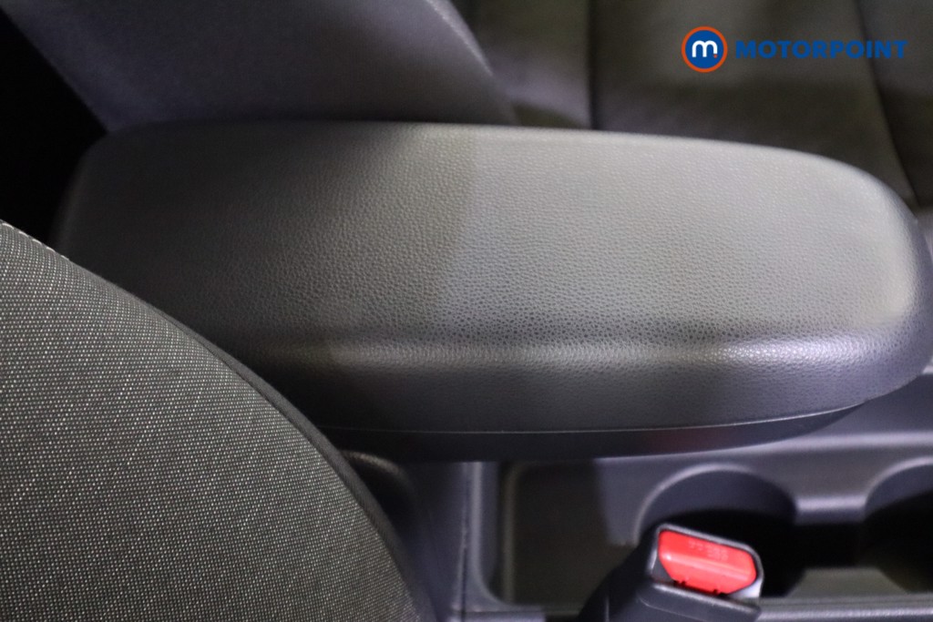 Used Toyota Yaris 2021 for sale - 76491382: Photo 33