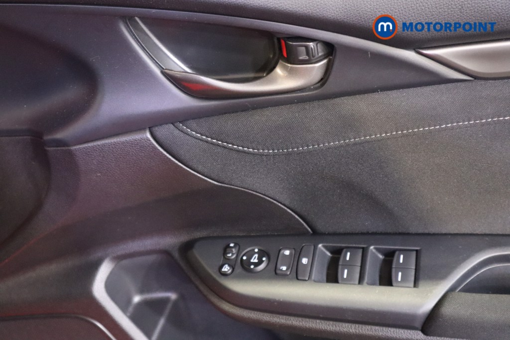 Used Honda Civic 2021 for sale - 76266228: Photo 18