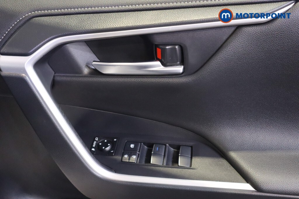 Used Toyota RAV4 2019 for sale - 76569069: Photo 12