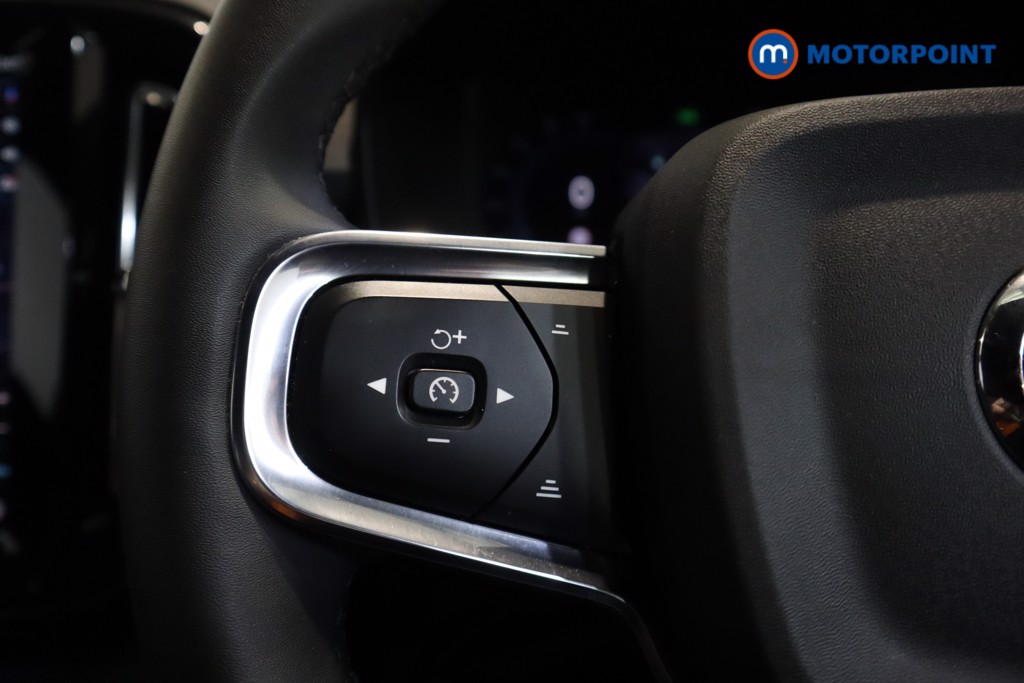 Used Volvo XC40 2023 for sale - 76892528: Photo 15