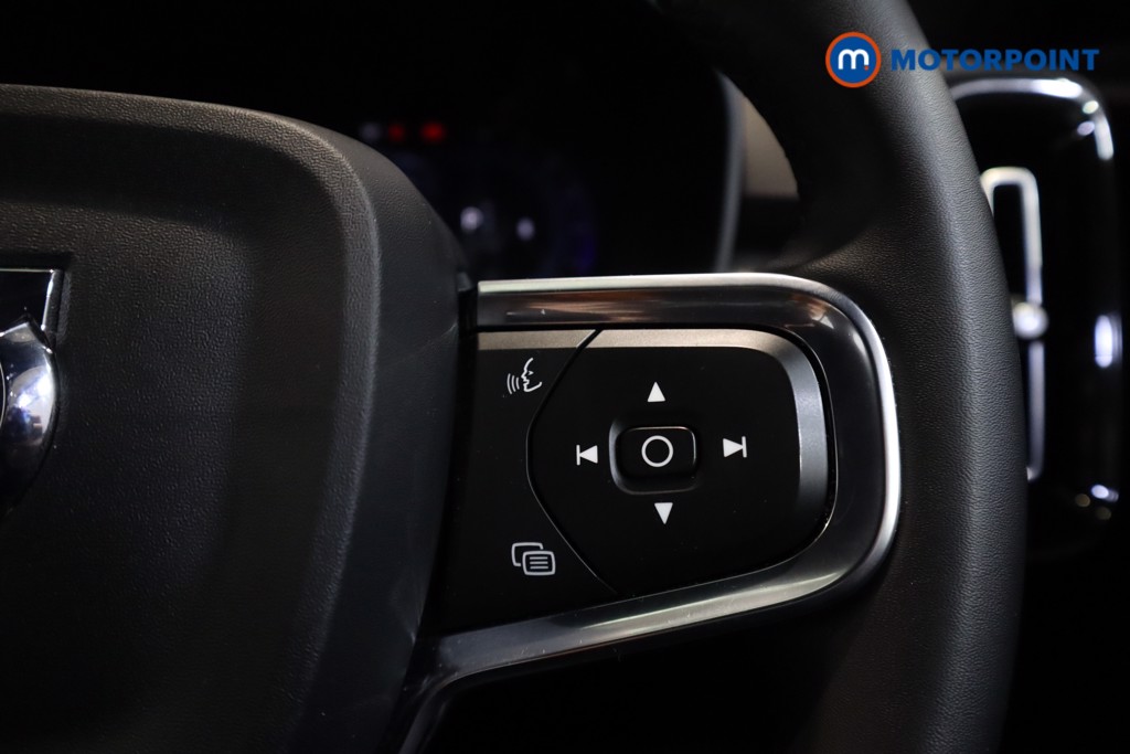 Used Volvo XC40 2023 for sale - 76892528: Photo 16