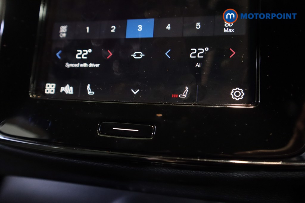 Used Volvo XC40 2023 for sale - 76892528: Photo 21