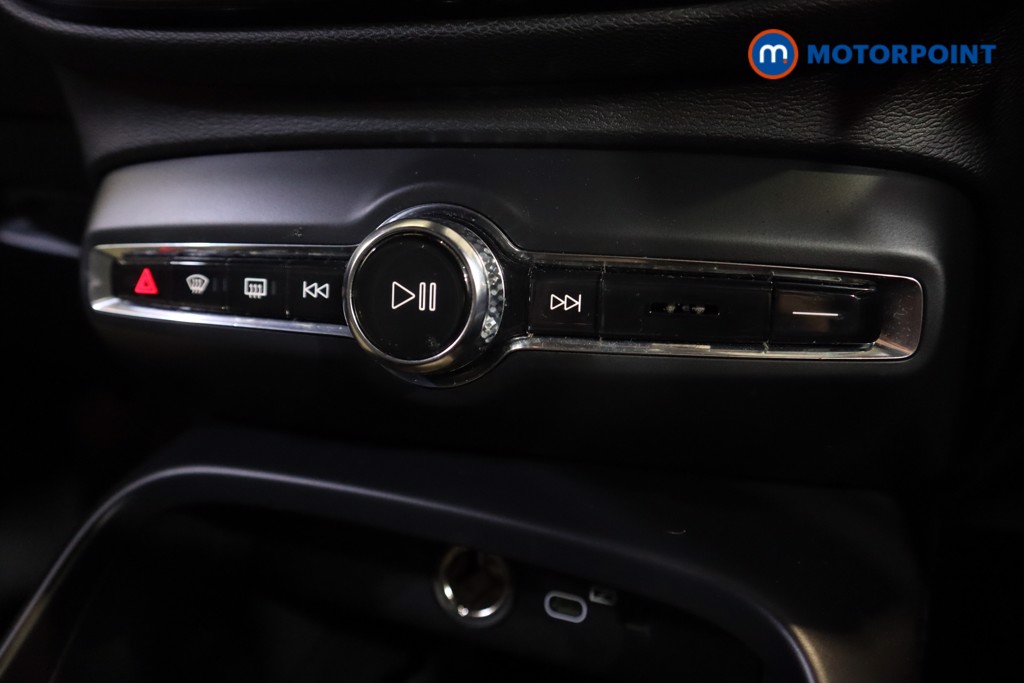 Used Volvo XC40 2023 for sale - 76892528: Photo 22