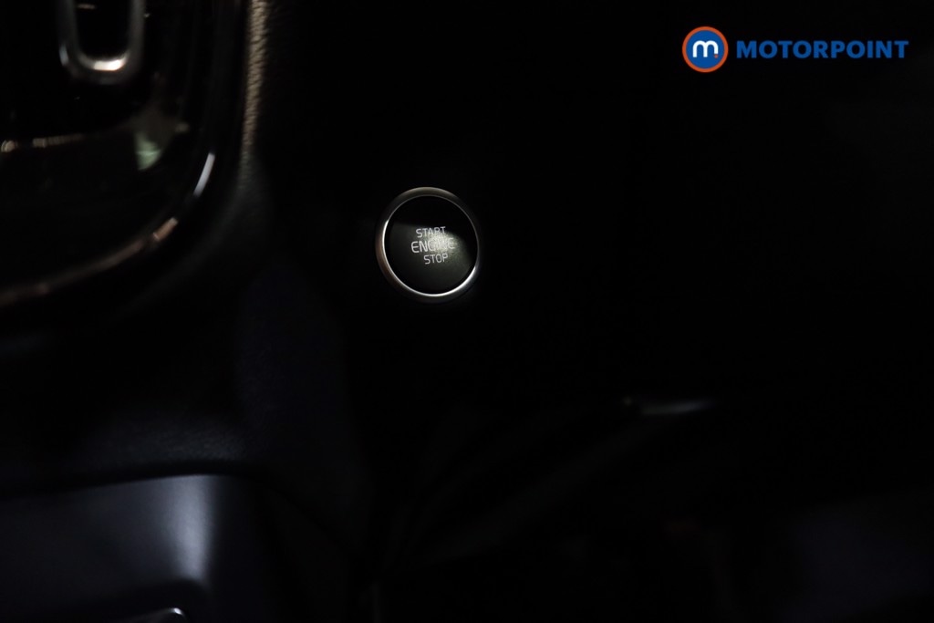 Used Volvo XC40 2023 for sale - 76892528: Photo 24