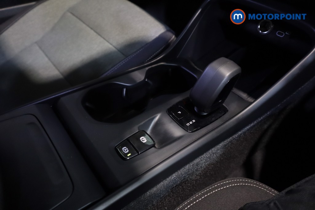 Used Volvo XC40 2023 for sale - 76892528: Photo 25