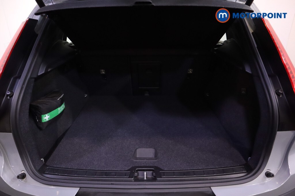 Used Volvo XC40 2023 for sale - 76892528: Photo 32