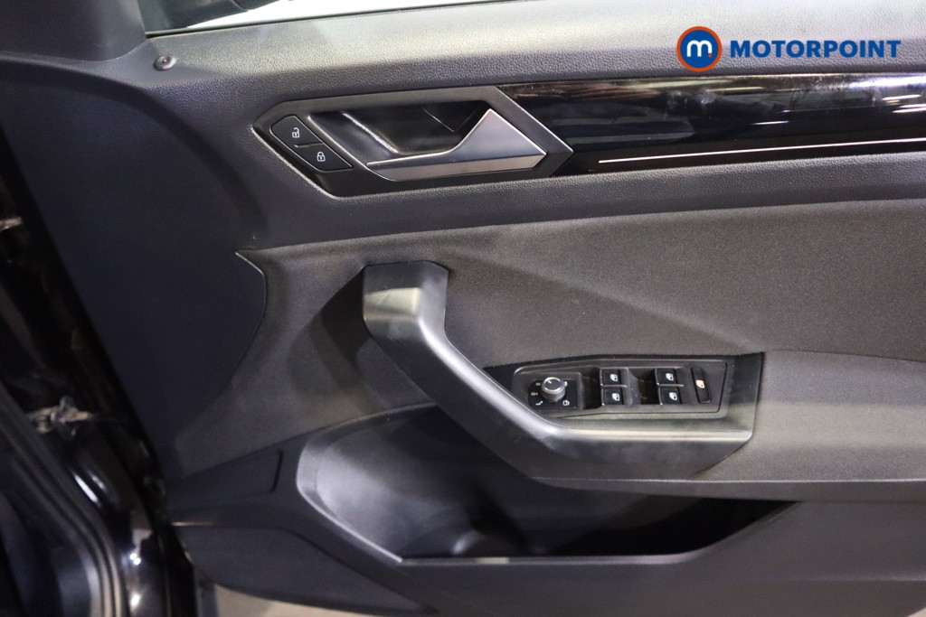 Used Volkswagen T-Roc 2021 for sale - 76895811: Photo 17